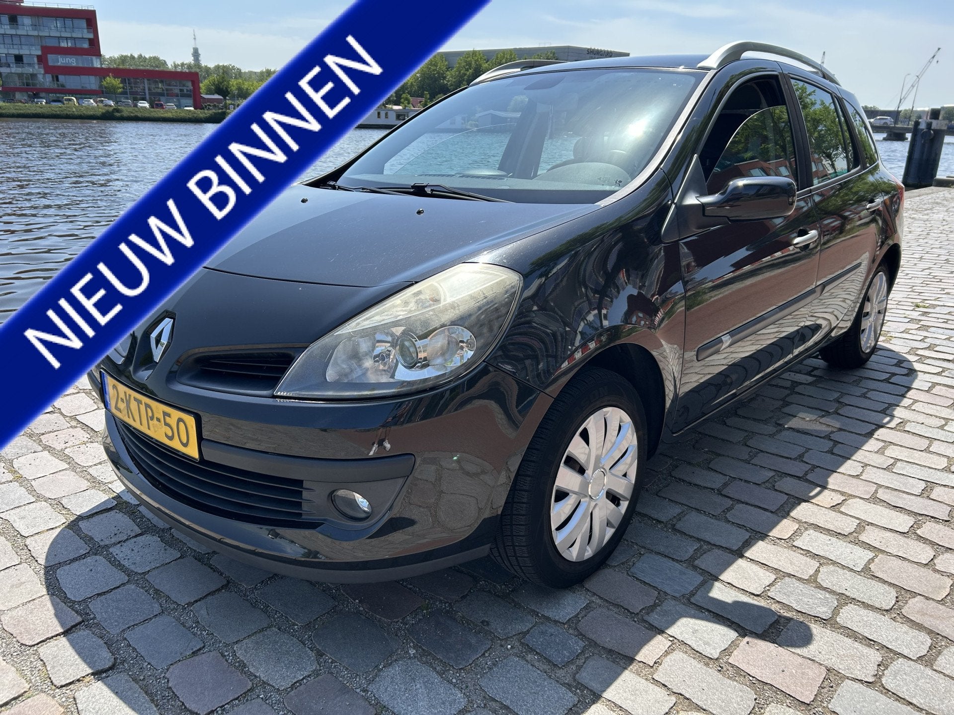 Renault Clio Estate 1.2 TCE Dynamique airco/ecc nwe apk keur, Auto's, Renault, Voorwielaandrijving, Gebruikt, Zwart, 4 cilinders