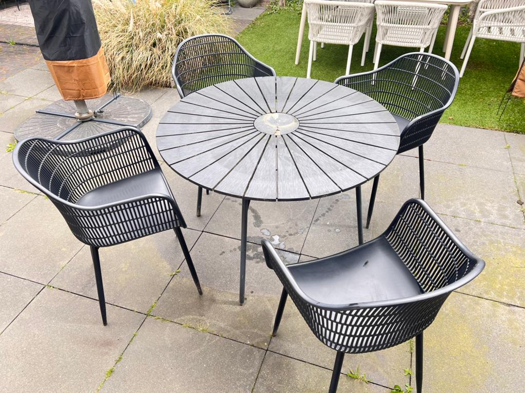 Zwarte kuipstoelen + tuin tafel set, Tuin en Terras, Ophalen, Gebruikt, Kunststof, Stoel