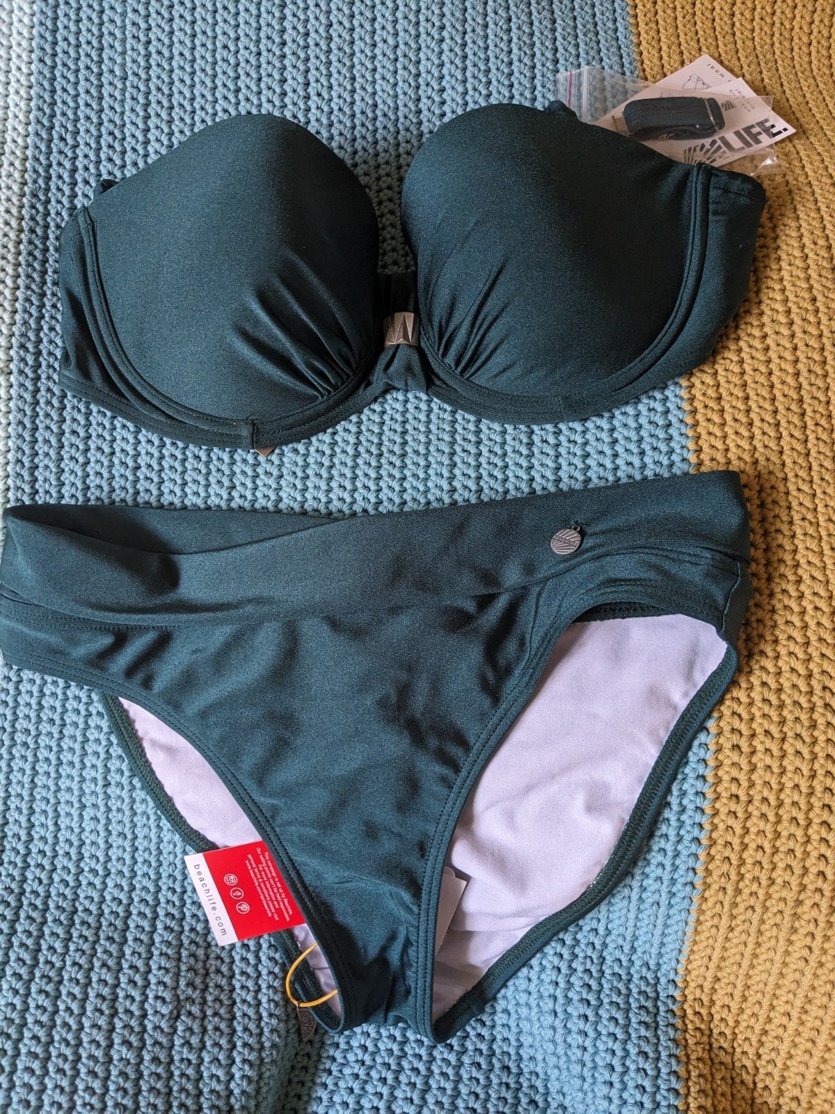 BIKINI, BEACH LIVE...mt 36E: NIEUW!, Ophalen of Verzenden, Nieuw, Groen, Bikini