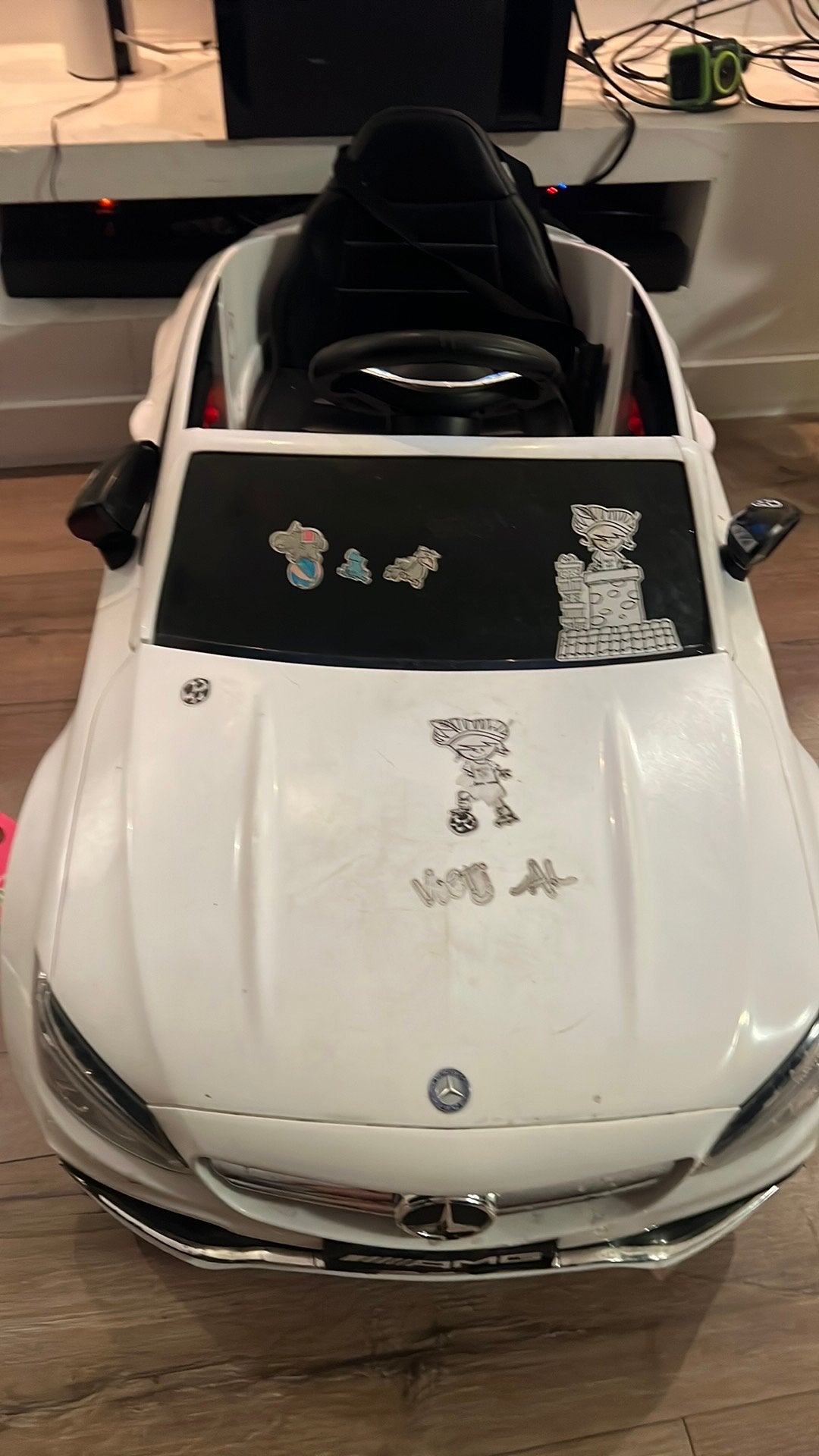 Mercedes-Benz  AMG 63 elektrische kinderauto, Ophalen, Gebruikt, Loopvoertuig