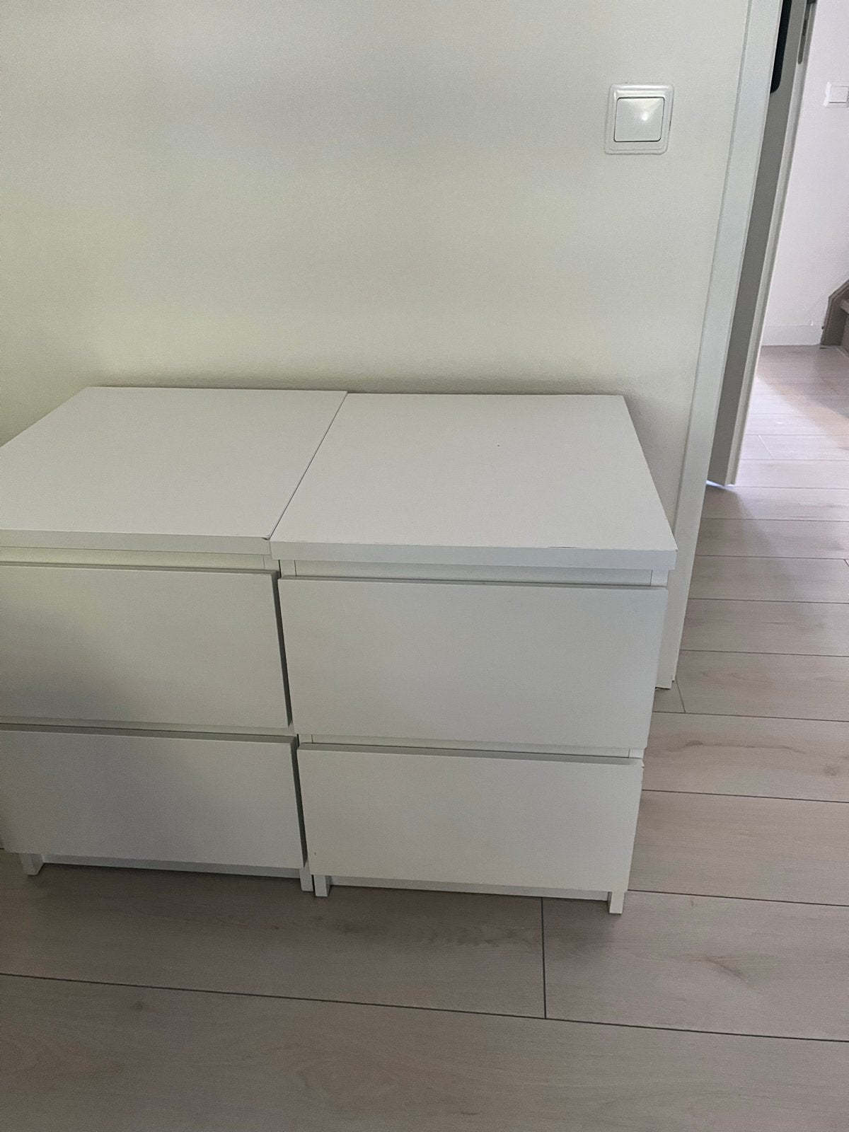 Nachtkastjes wit van de ikea, Ophalen, Gebruikt, 100 tot 150 cm, Met lade(s)
