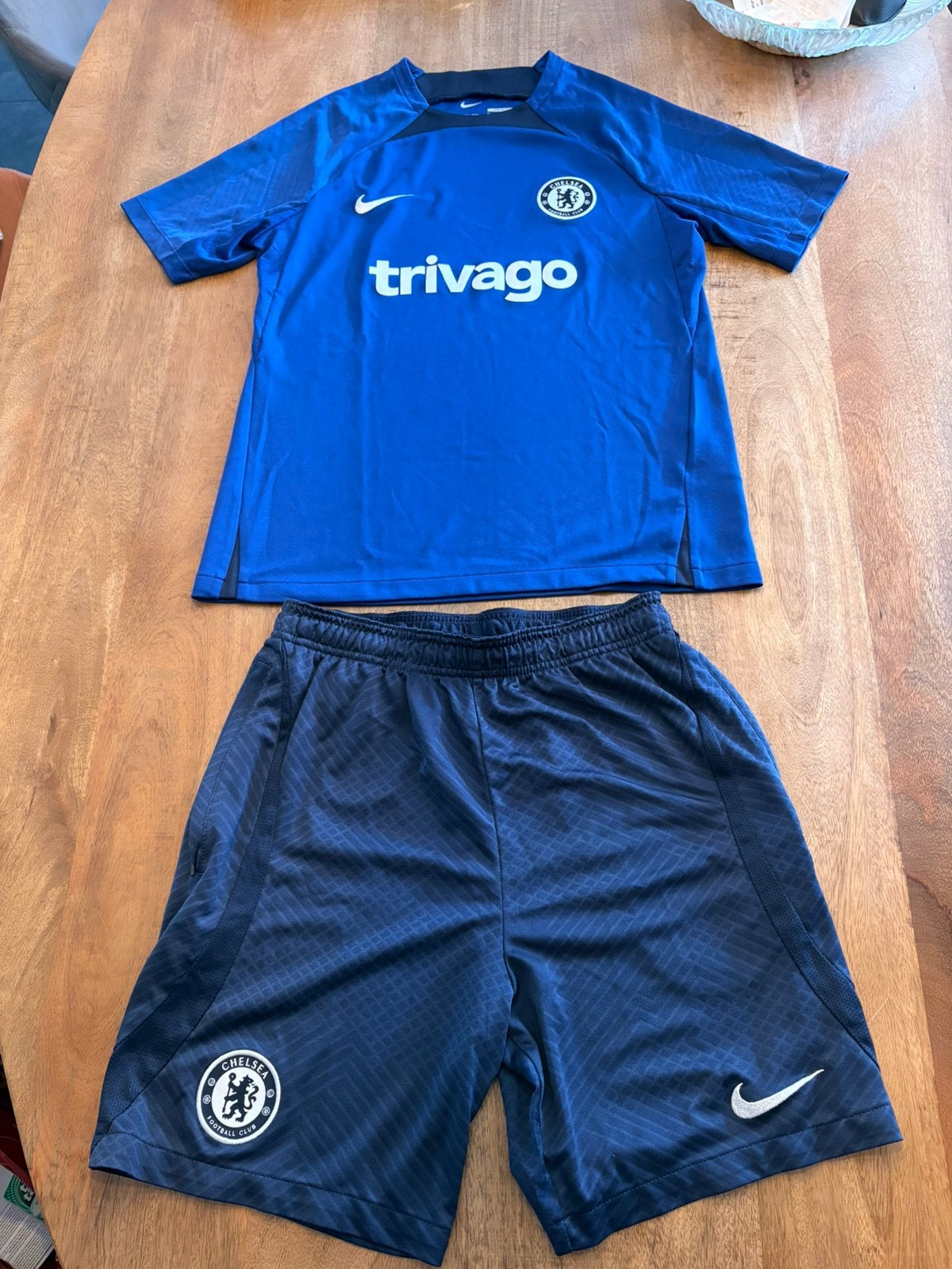 Chelsea setje maat 158-170 XL kindermaat in Nieuwstaat, Sport en Fitness, Voetbal, Maat XS of kleiner, Ophalen of Verzenden, Zo goed als nieuw