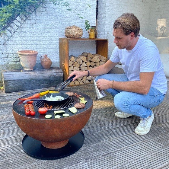 HEAT Gystad vuurkorf Ø60 cm met plancha en grill, BBQ, Tuin en Terras, Verzenden, Nieuw