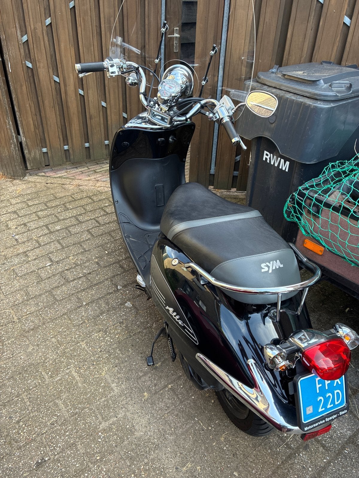 Sym Allo Scooter Zwart - Zo goed als nieuw, Fietsen en Brommers, Scooters | SYM, Ophalen, Allo, Zo goed als nieuw, Benzine