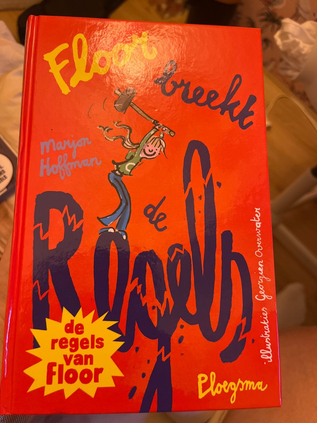 Floor breekt de regels - Marijon Hoffman (Zo goed als nieuw), Boeken, Ophalen, Zo goed als nieuw, Fictie algemeen