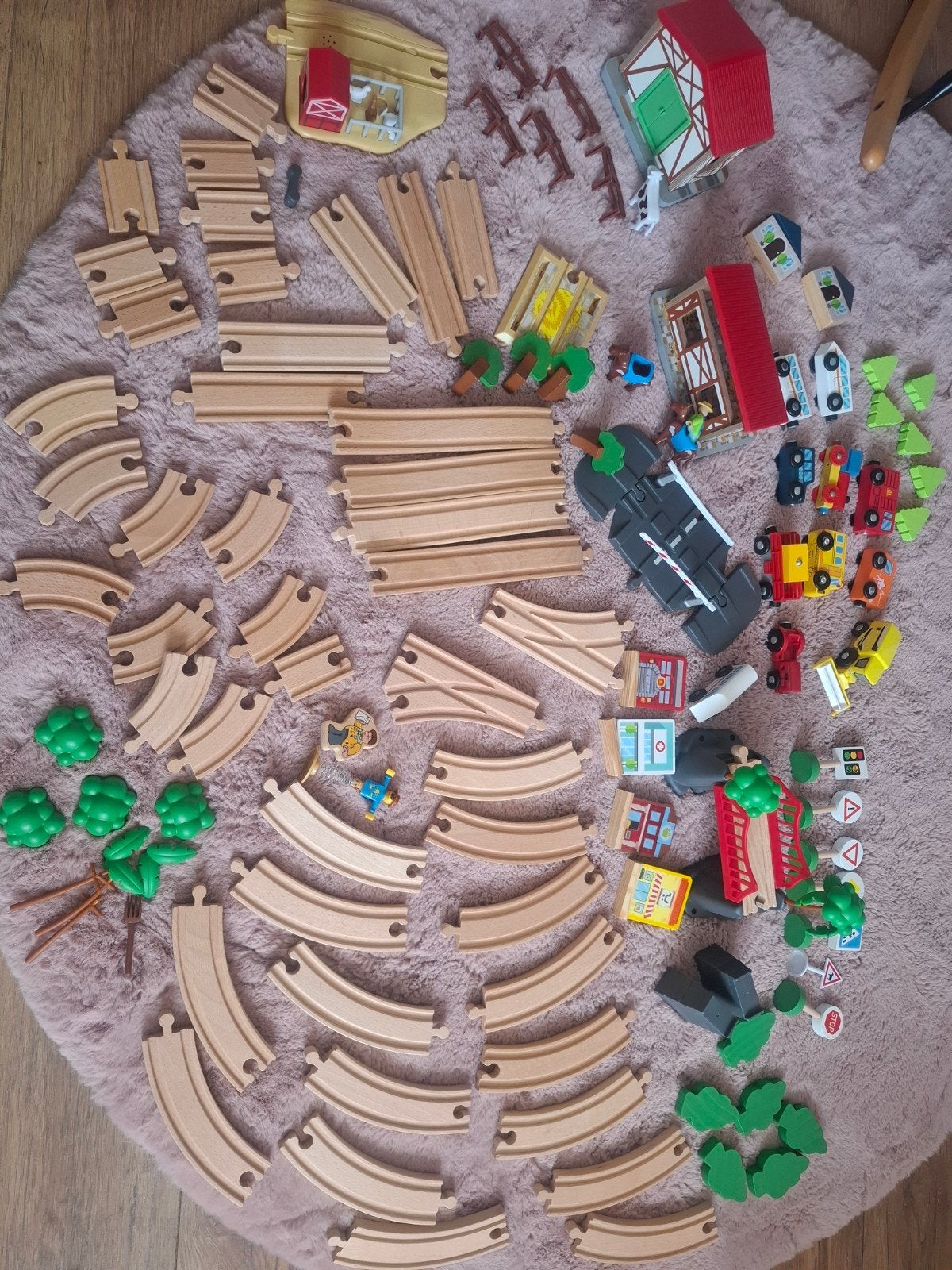 complete houten treinbaan, Kinderen en Baby's, Ophalen, Zo goed als nieuw