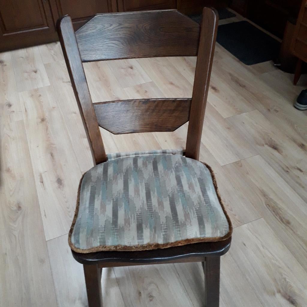 4 massief eiken stoelen, Huis en Inrichting, Stoelen, Ophalen, Bruin, Zo goed als nieuw, Vier