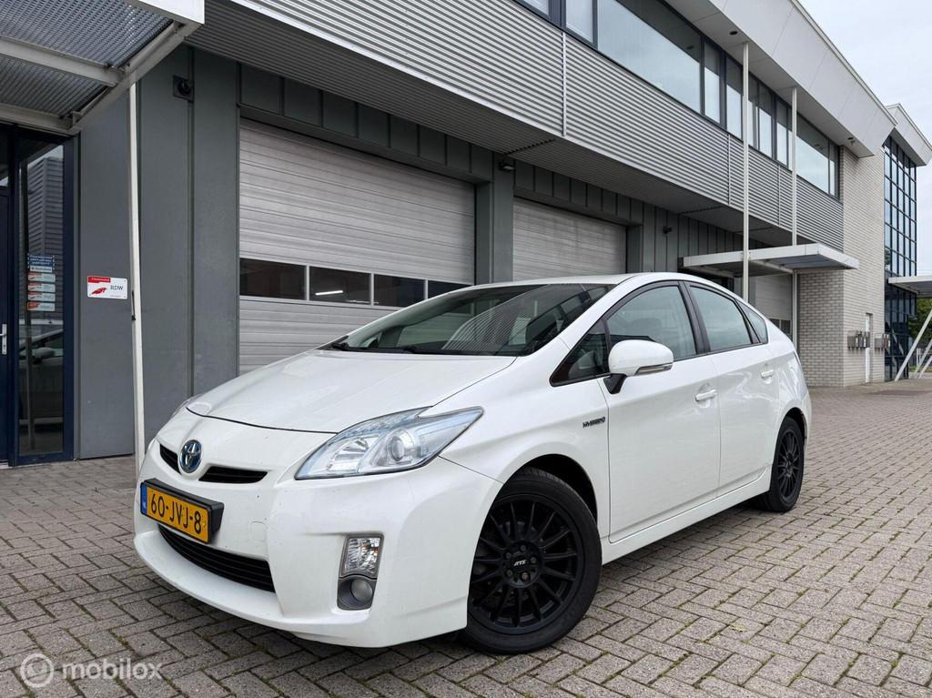 Toyota Prius 1.8 Hybride Automaat, 136 pk, Gebruikt, 4 cilinders, Wit