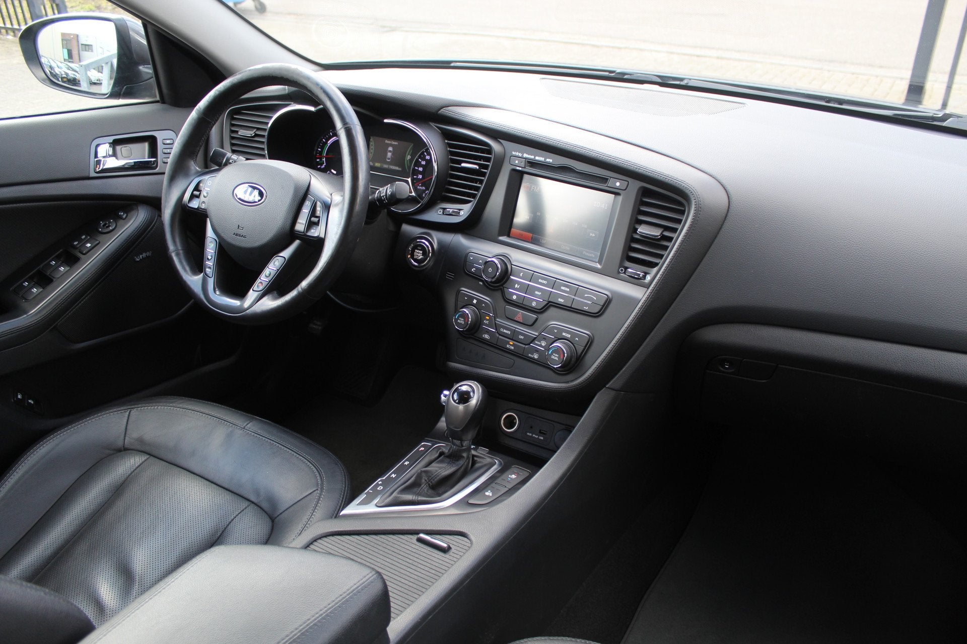 Kia Optima 2.0 CVVT Hybrid Super Pack AUTOMAAT/Navigatie/Cli, Auto's, Euro 5, Gebruikt, Zwart, Met garantie (alle)