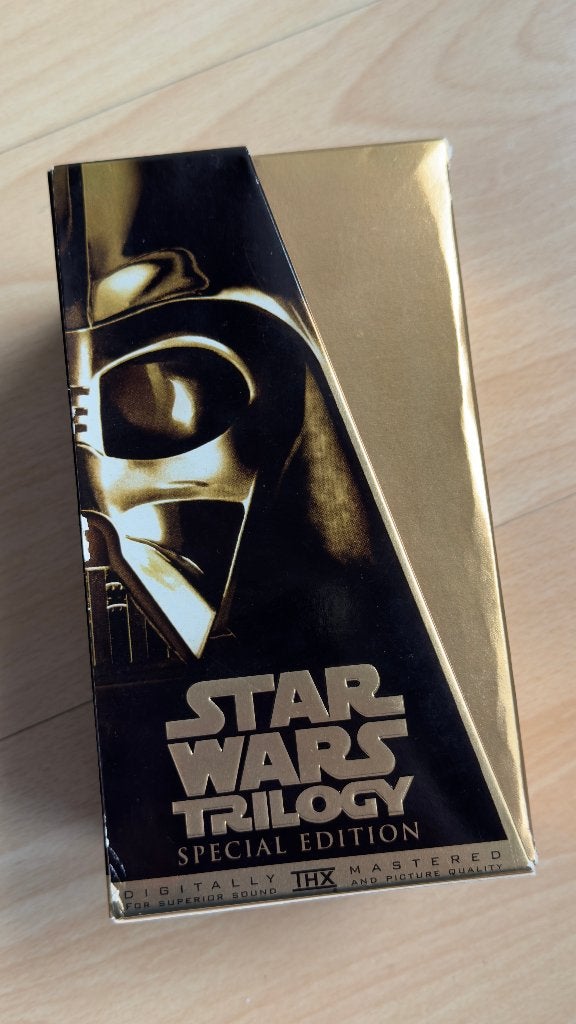 Star Wars Trilogy Special Edition VHS Boxset (1997) Gold Ed., Verzamelen, Ophalen of Verzenden, Zo goed als nieuw, Overige typen