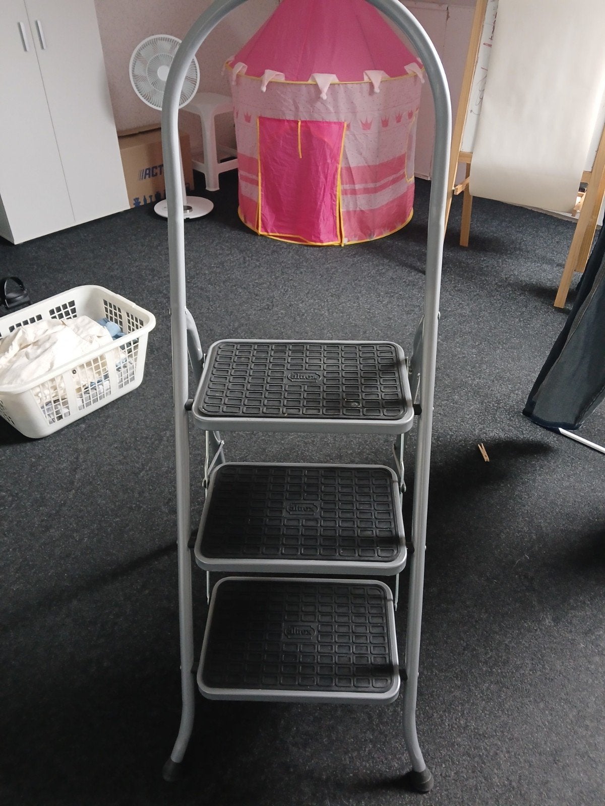 Altrex Cromato Silver 3+ Huishoudtrap - Zo goed als nieuw, Ophalen, Zo goed als nieuw, Minder dan 2 meter