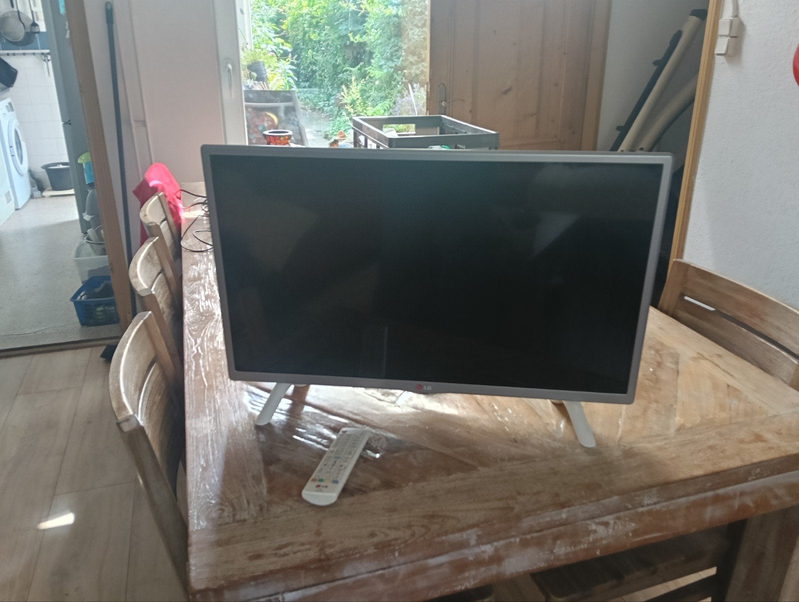 LG 28 inch TV - Model 28LB490U - Smart tv, Audio, Tv en Foto, Televisies, Ophalen, 50 Hz, LG, 60 tot 80 cm