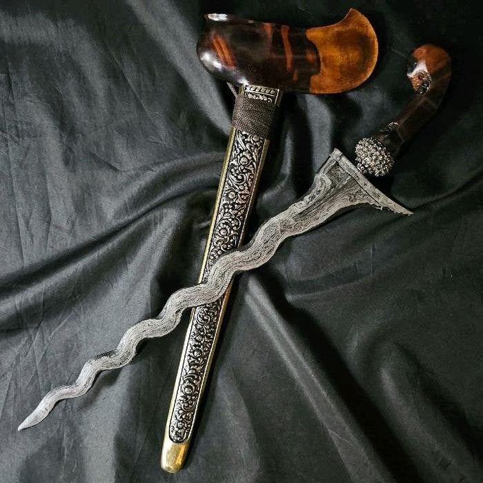 Keris Johan Mangan Kolo 13 Luk Ngulit Semangka Galih KNN67, Antiek en Kunst, Wapen, Indonesië, Meerkleurig, Handgemaakt