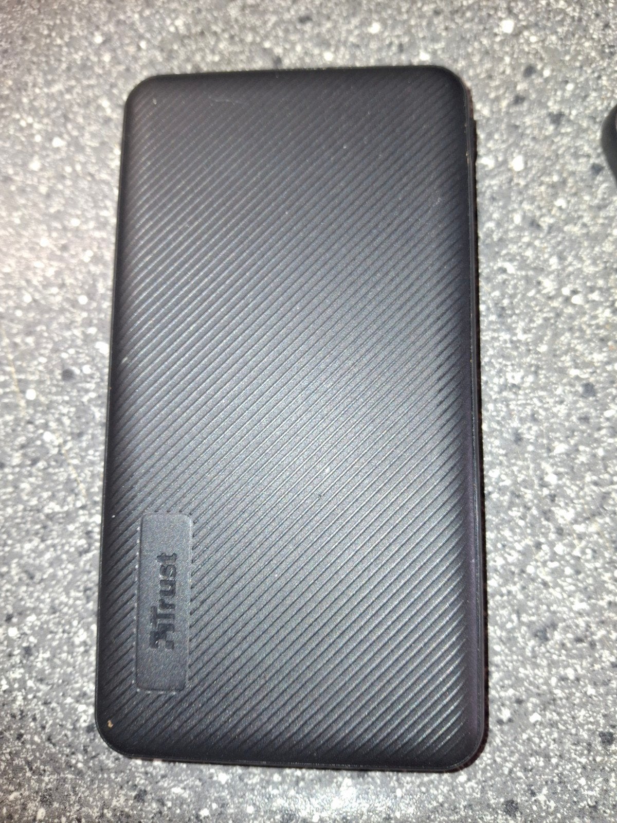 2Trust Powerbank - Compacte Oplader met Meerdere USB-poorten, Ophalen of Verzenden, Zo goed als nieuw, Trust