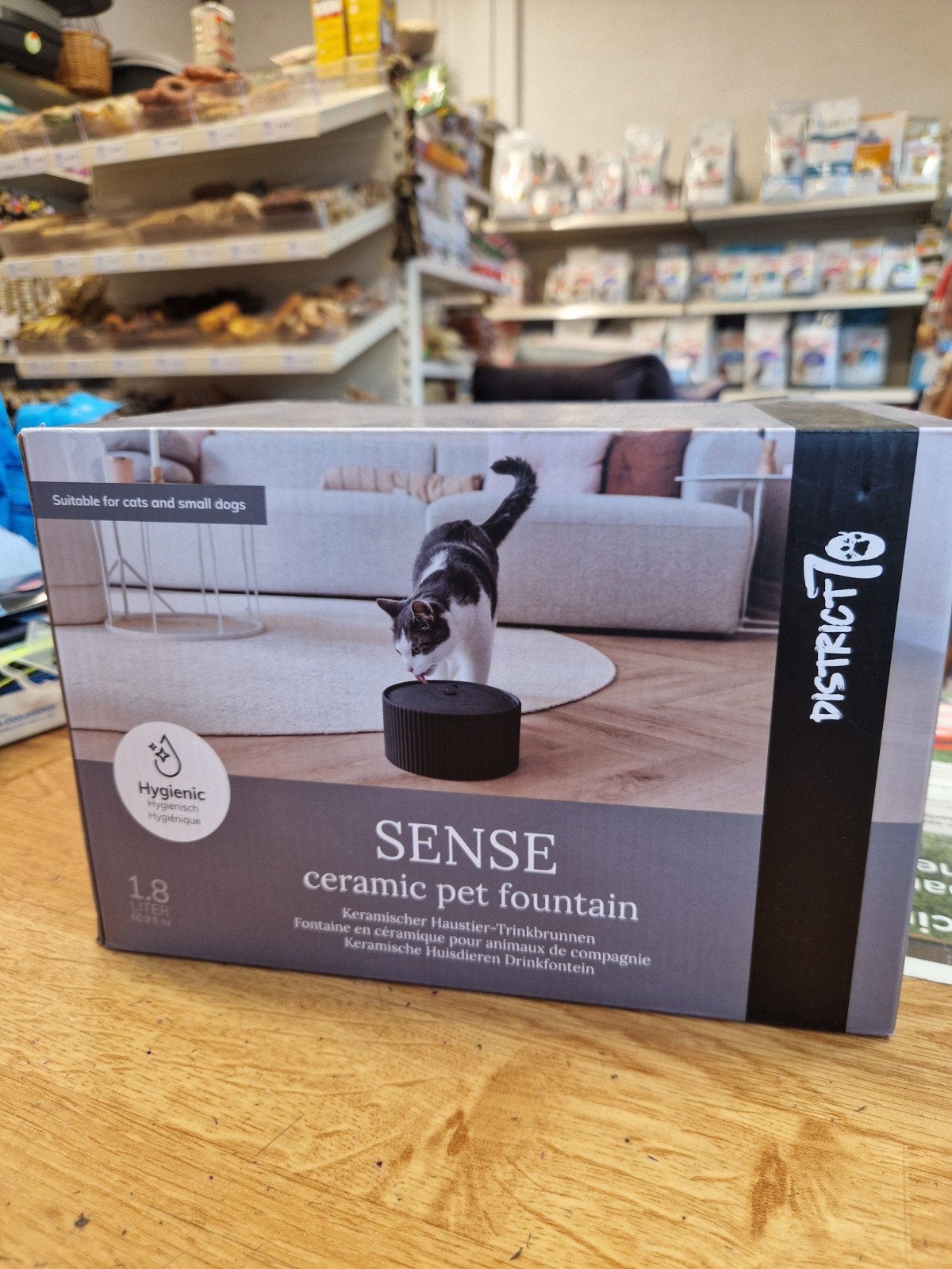 District 70 drinkfontein kat Sense zwart 21 x 21 x 10 cm, Dieren en Toebehoren, Ophalen of Verzenden, Nieuw