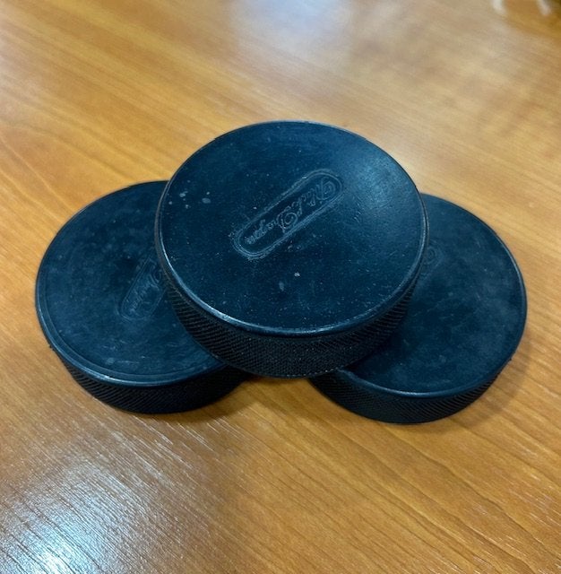 IJshocky puck, Sport en Fitness, IJshockey, Niet ingevuld, Niet ingevuld, Nieuw, Ophalen of Verzenden