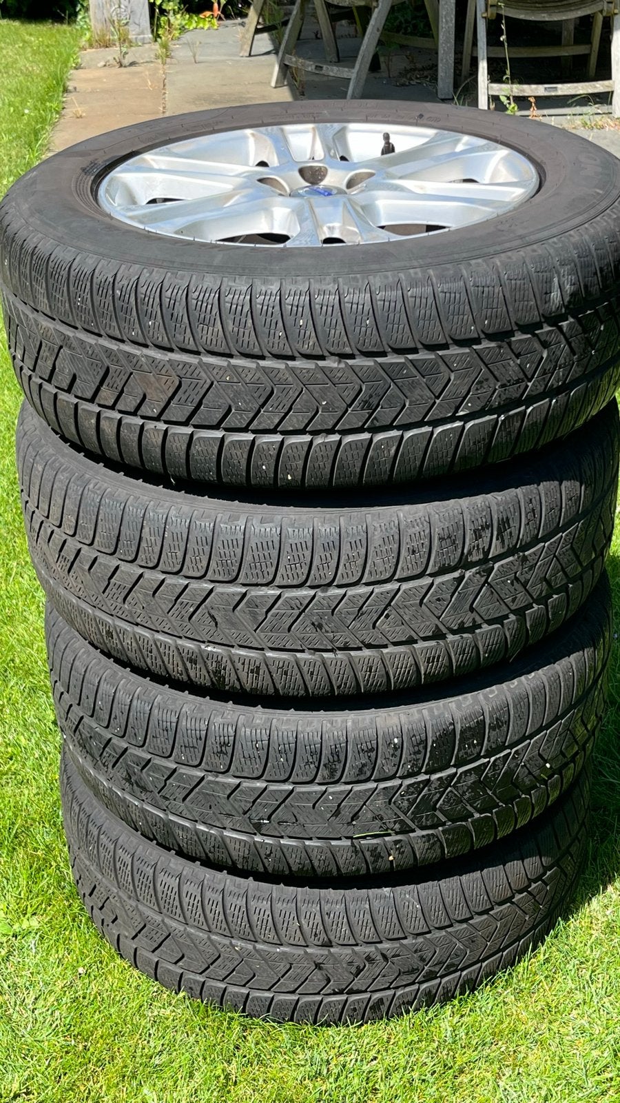 Volvo 18 inch velgen met Pirelli Scorpion Winterbanden, Auto-onderdelen, Banden en Velgen, Ophalen, 18 inch, Gebruikt, Banden en Velgen