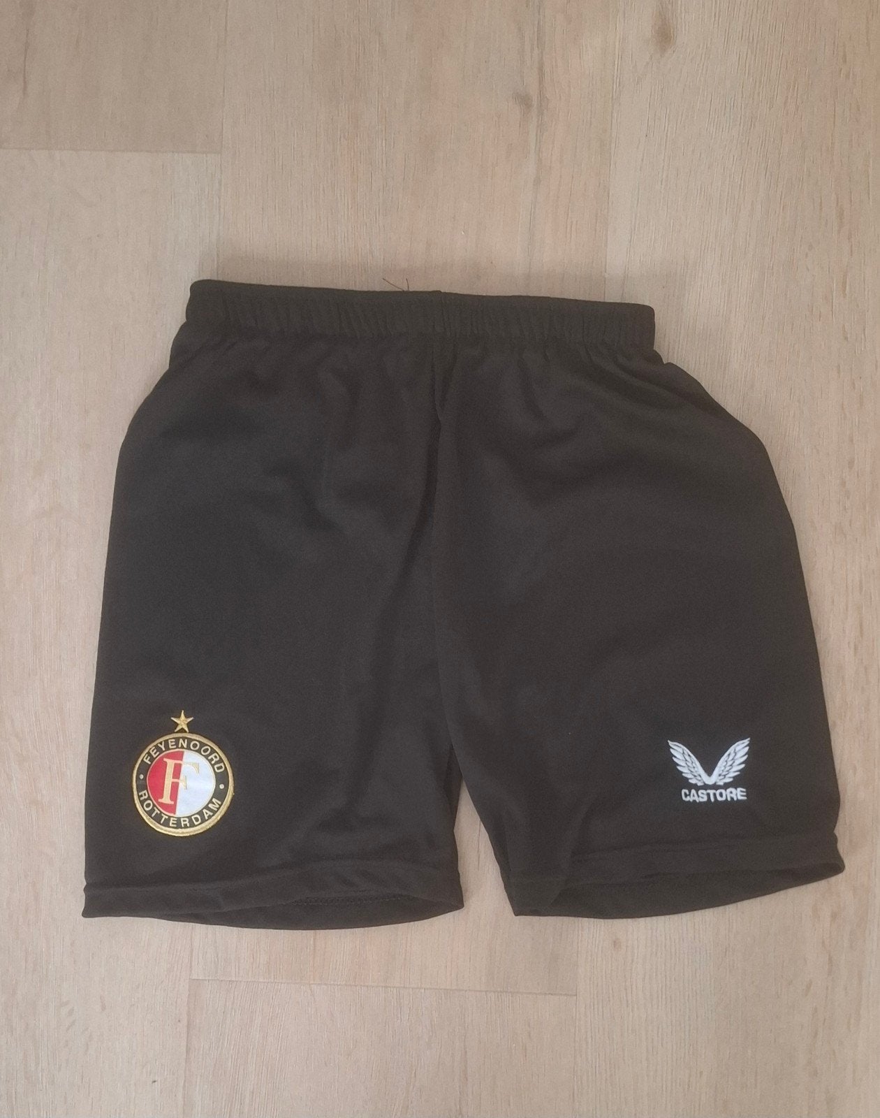 Feyenoord short maat 158 - Zo goed als nieuw, Jongen of Meisje, Zo goed als nieuw, Feyenoord, Ophalen