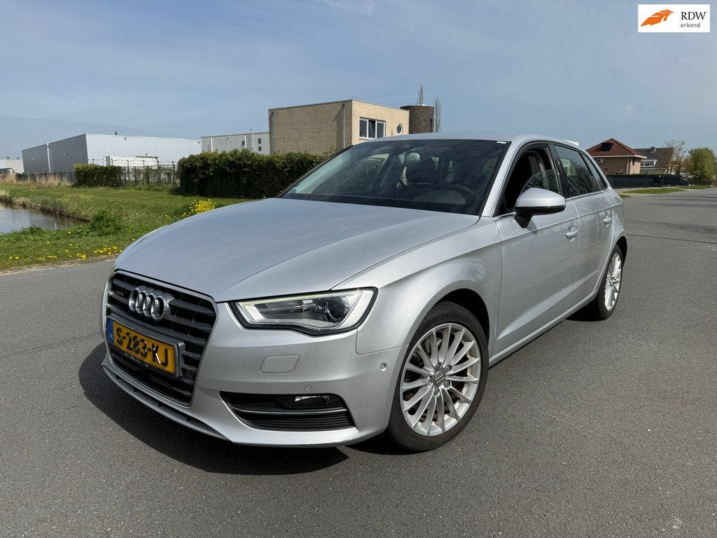 Audi A3 Sportback 1.8 TFSI quattro Ambiente Pro Line plus, Auto's, Audi, Gebruikt, 4 cilinders, Leder en Stof, Vierwielaandrijving