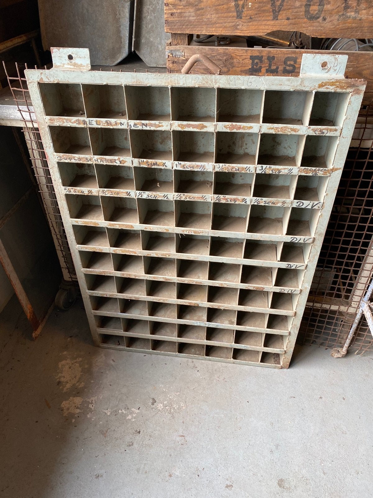 Oude Industriele Vakkenkast, Hangkast, Gereedschap Stoer Rek, Ophalen