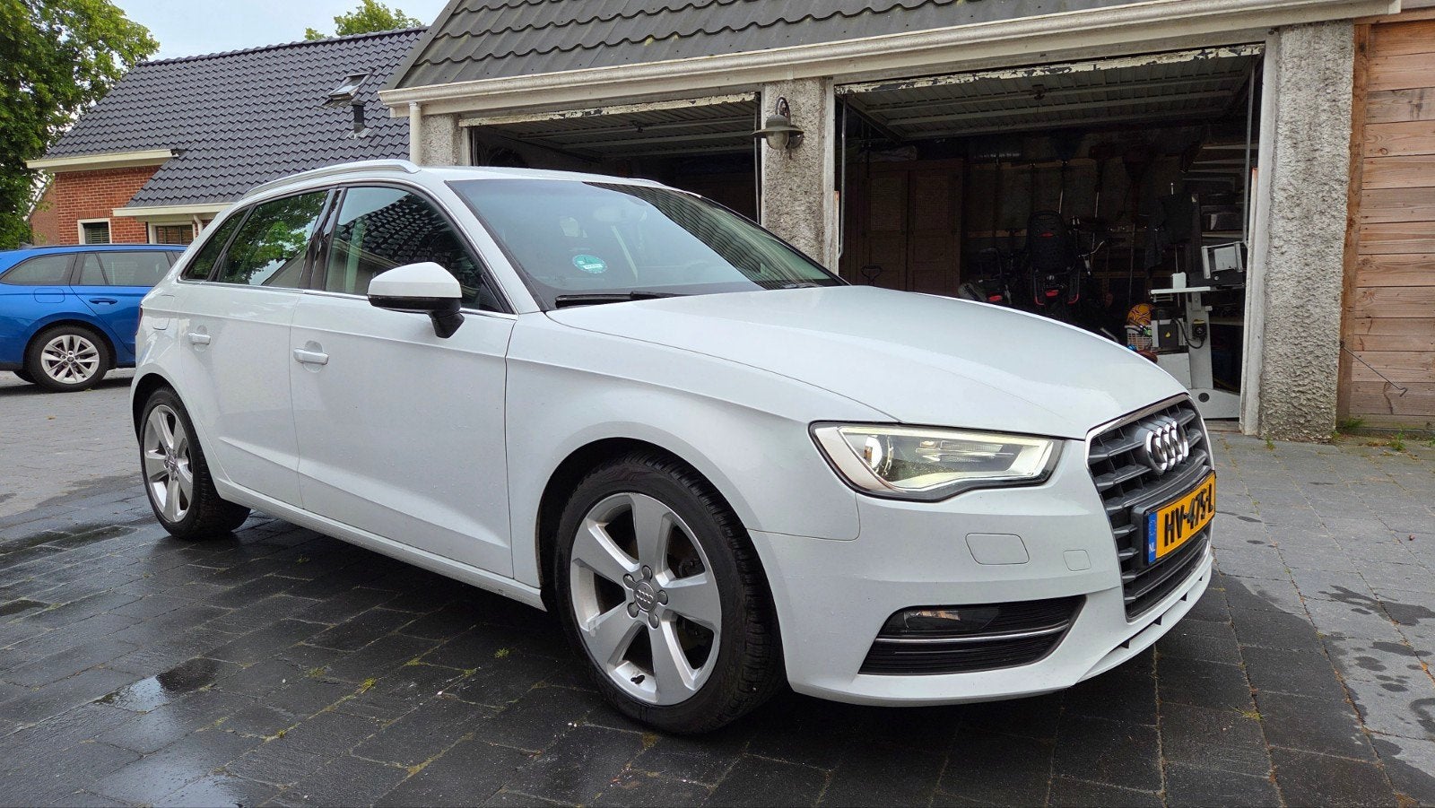 Audi A3 1.6 TDI 81KW Sportback 2016 gletsjer wit, Voorwielaandrijving, Stof, Zwart, 4 cilinders