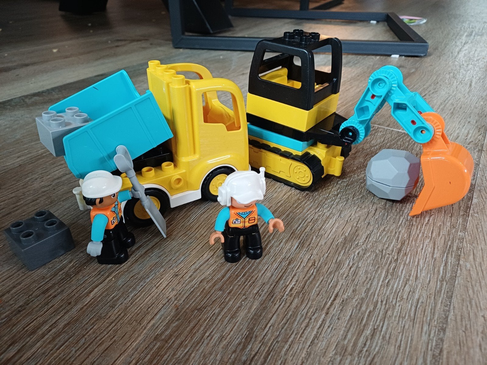 duplo graafmachine en kiepauto 10931, Ophalen of Verzenden, Zo goed als nieuw