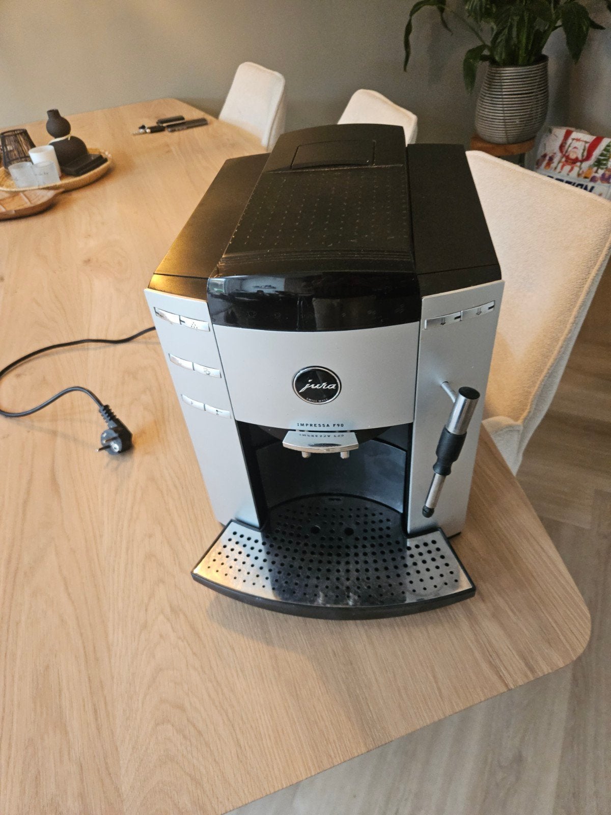 Jura Impressa F90 koffiemachine - defect (voor onderdelen), Witgoed en Apparatuur, Ophalen of Verzenden, Koffiemachine