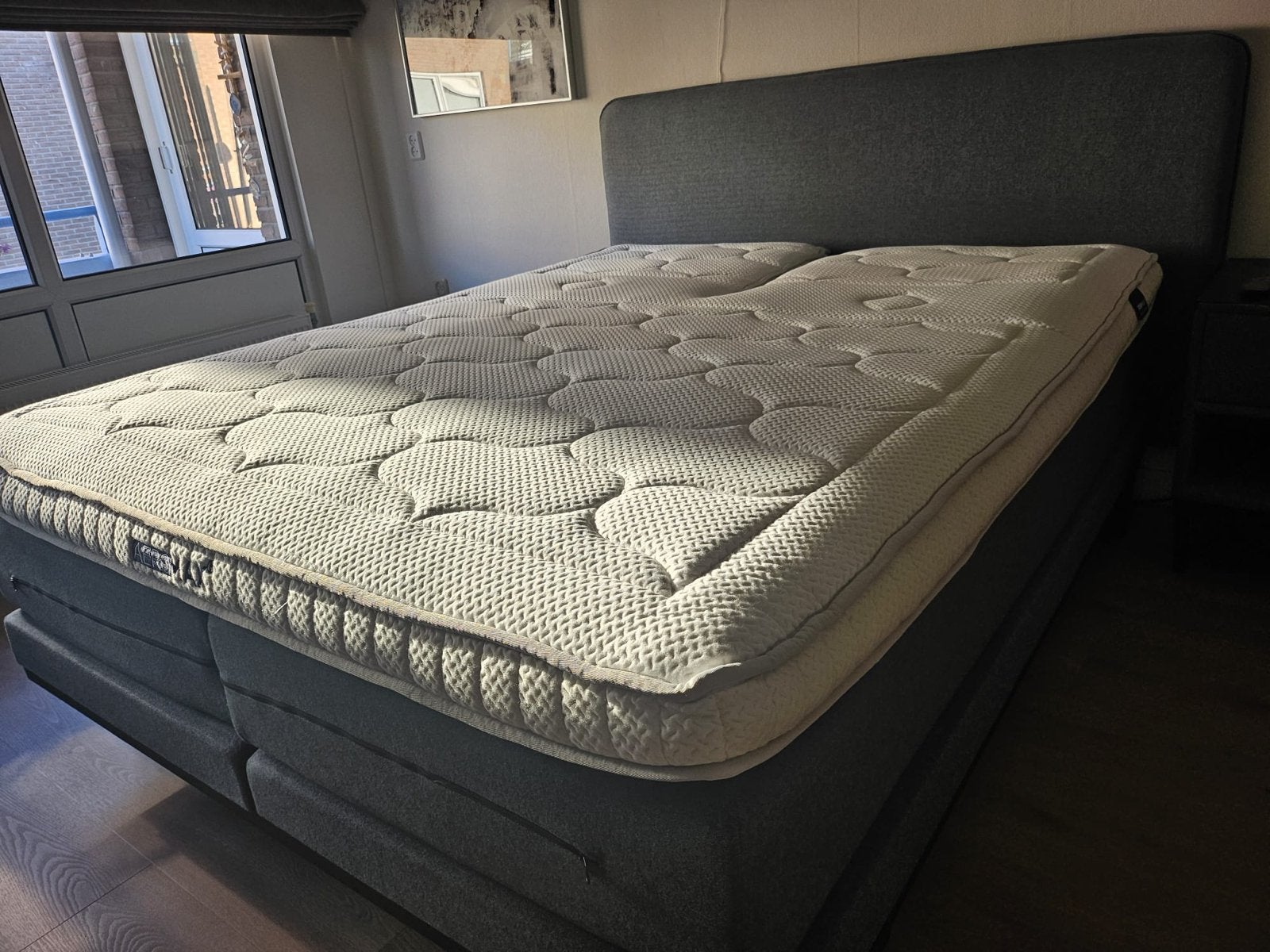 Swiss Sense Elektrisch Verstelbaar Bed 160x200 met Nachtkast, Ophalen, Tweepersoons, 200 cm, 160 cm