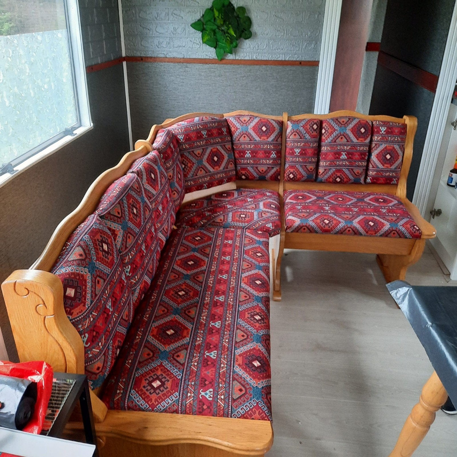 Houten hoekbank met oosterse kussens masief eiken, Ophalen, Hout, 250 tot 300 cm, Gebruikt