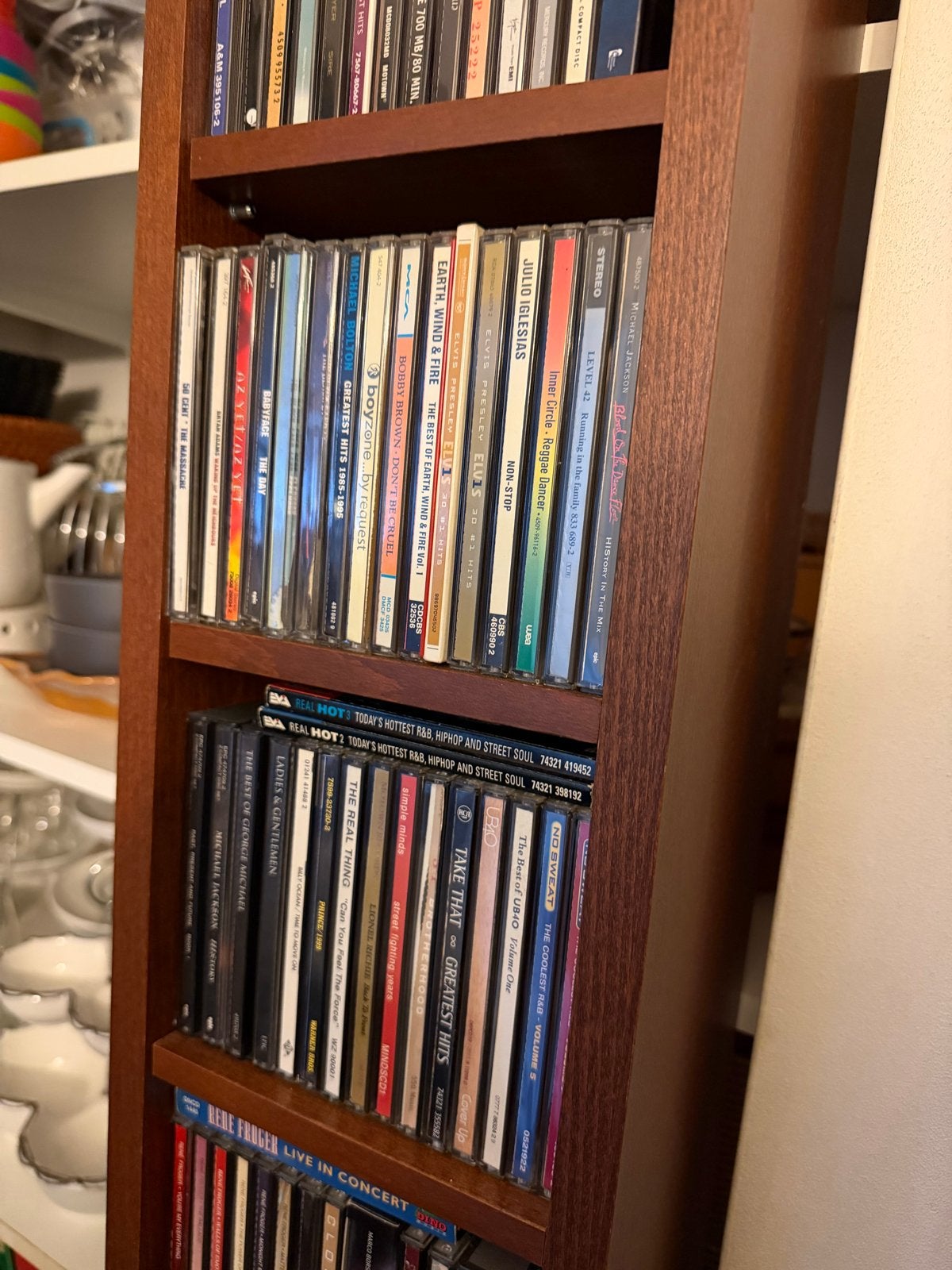 Hoge CD-kast, Ophalen, Met plank(en), Minder dan 50 cm, Gebruikt