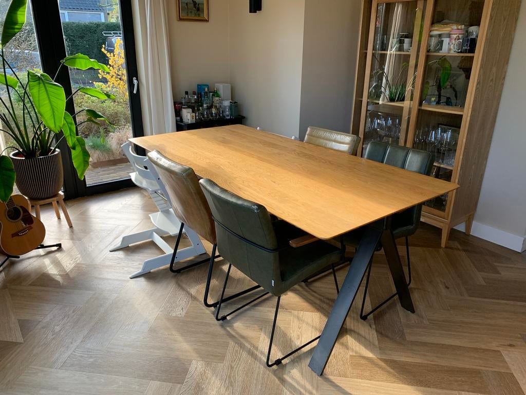 Eettafel 1x2m, houten blad, stalen poten - Goossens Wonen, Huis en Inrichting, Tafels | Eettafels, Ophalen, Gebruikt, 200 cm of meer