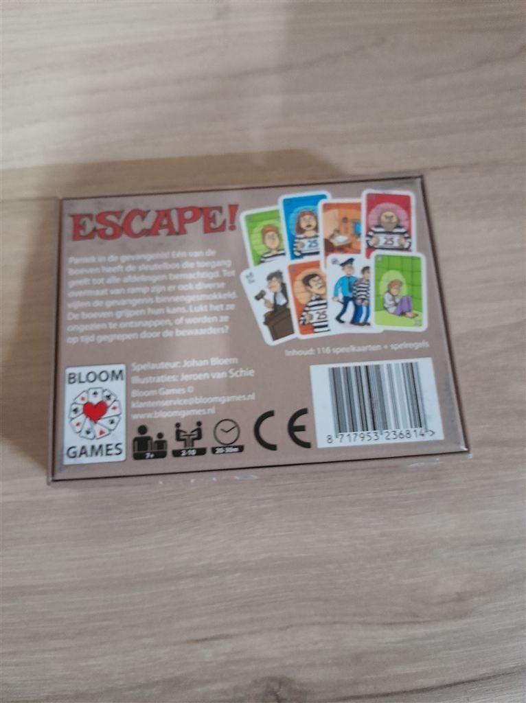 Escape - s4034, Hobby en Vrije tijd, Gezelschapsspellen | Bordspellen, Verzenden, Zo goed als nieuw