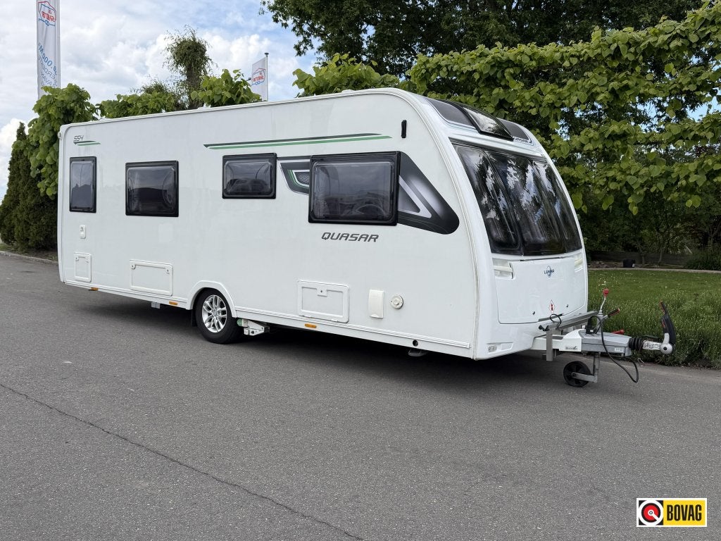 Lunar Quasar 554 Mover,luifel,Truma combi 4 aparte badkamer, Standaardzit, Bedrijf, Schokbreker, 5 tot 6 meter