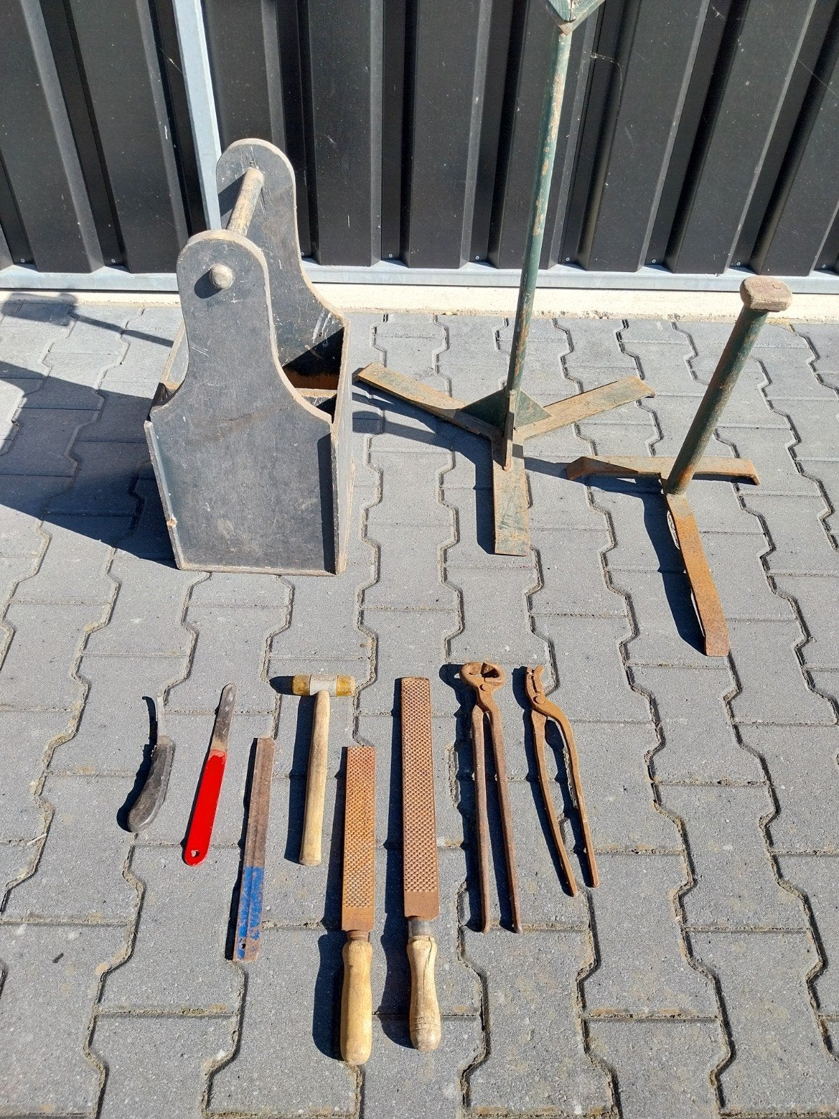 hoefsmid gereedschap, Ophalen, Gebruikt
