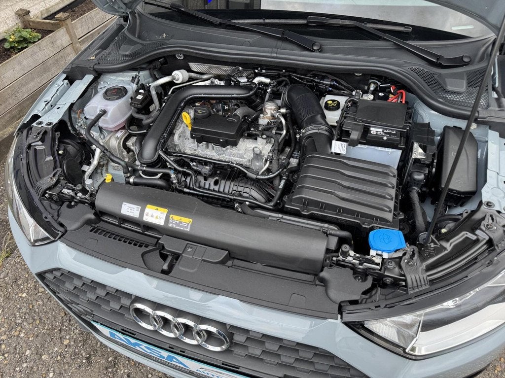 Audi A1 Sportback 25 TFSI 95pk Pro Line S-Tronic Garantie La, Auto's, Audi, 95 pk, Bedrijf, 3 cilinders, Zilver of Grijs