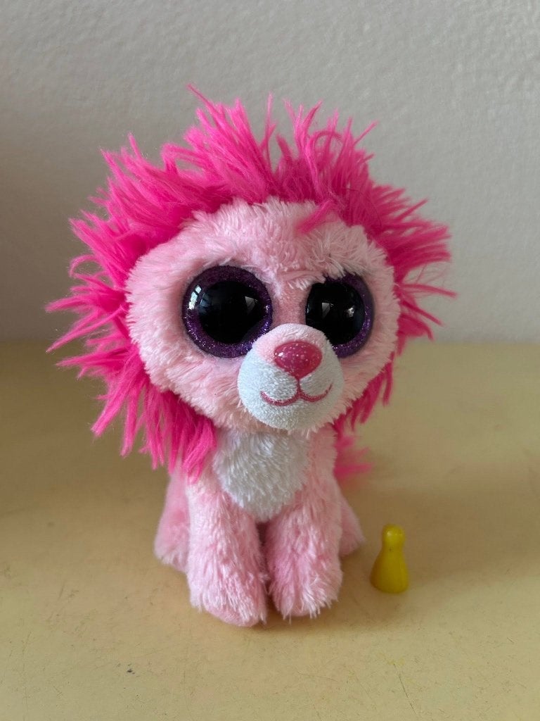 Ty Beanie Boos Fluffy de leeuw knuffel 15 cm roze, Kinderen en Baby's, Korrelvulling, Ophalen of Verzenden, Ty Inc., Ty