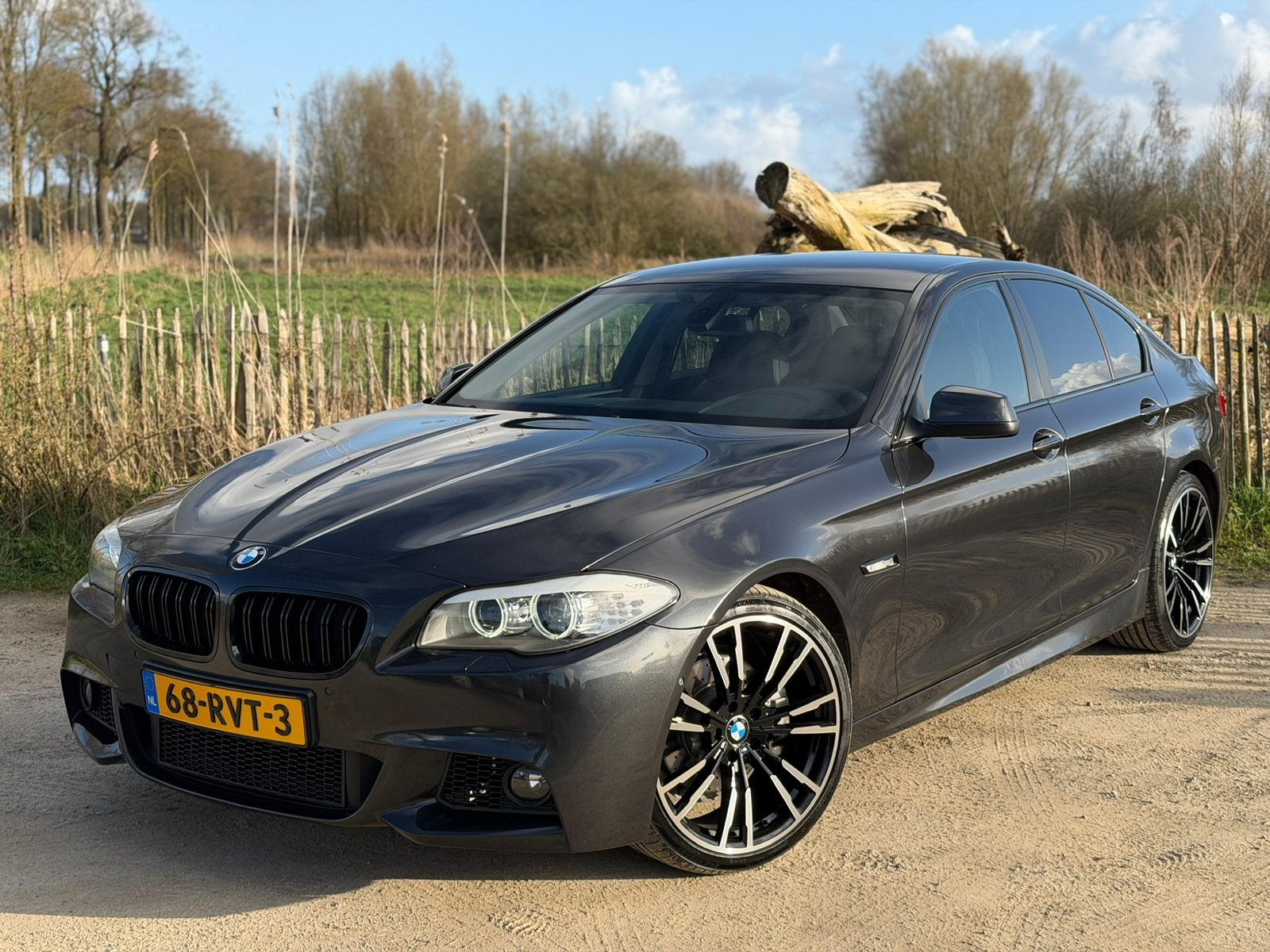 BMW 5-Serie 3.0 I 523 AUT 2011 M pakket Grijs, Auto's, Achterwielaandrijving, 2000 kg, 2996 cc, Origineel Nederlands