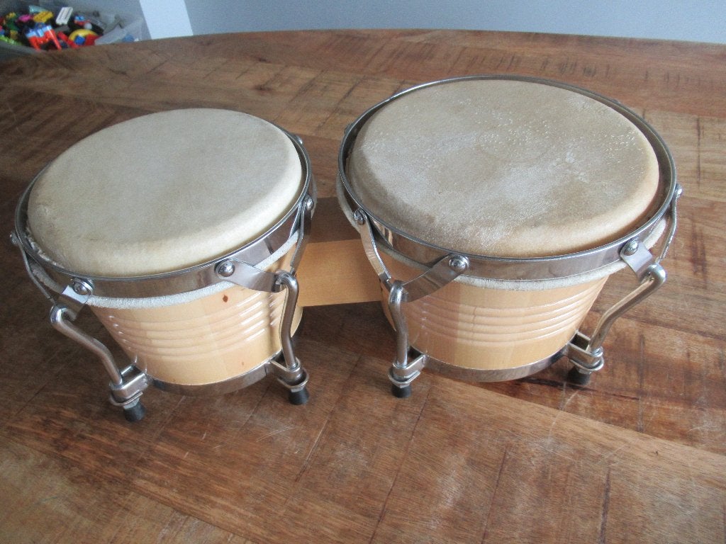 Houten Bongoset trommel set Bongo. Doorsnede 21 en 18 cm., Muziek en Instrumenten, Ophalen of Verzenden, Zo goed als nieuw, Trommel