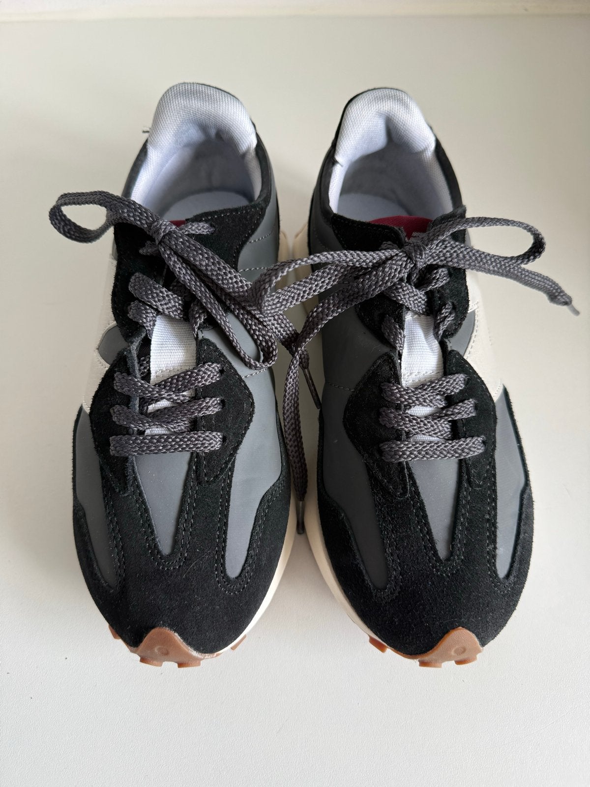 New Balance 327 Zwart Grijs Maat 39, Kleding | Dames, Schoenen, Ophalen of Verzenden, Zo goed als nieuw, Zwart, Sneakers of Gympen