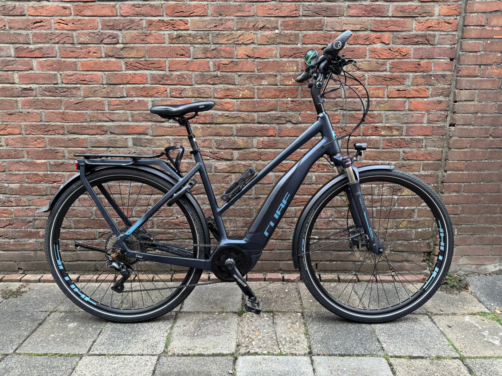 Cube e-bike, Fietsen en Brommers, Fietsen | Heren | Herenfietsen, Versnellingen, Zo goed als nieuw, Schijfrem, 53 tot 57 cm