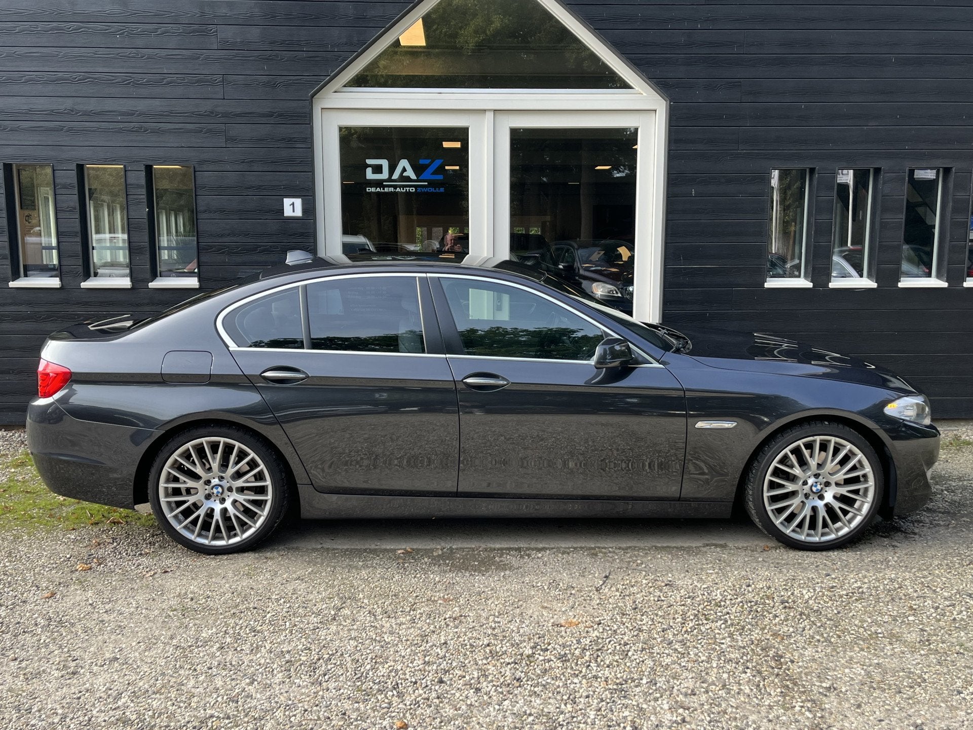 BMW 5 Serie 528i High Executive Aut/Ecc/Leer/Navi (bj 2011), Euro 5, Gebruikt, Beige, 2996 cc