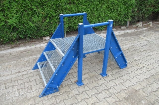Metalen overloop trap. Gebruikt, Ophalen, Gebruikt, Minder dan 2 meter