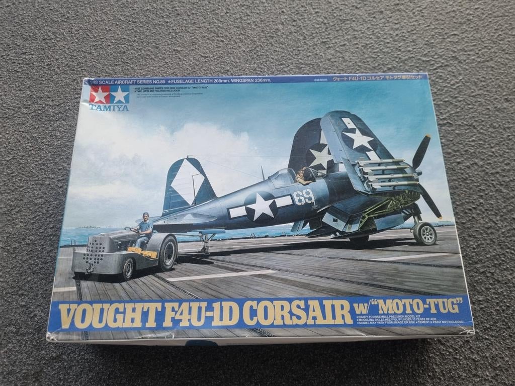 Tamiya. Vought F4U-1D Corsair w/"Moto-Tug" 1/48., Hobby en Vrije tijd, Modelbouw | Vliegtuigen en Helikopters, Overige merken
