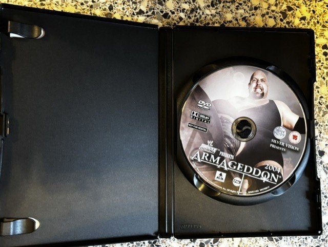 WWE Armageddon 2004, Engels, Overige typen, Ophalen of Verzenden, Zo goed als nieuw