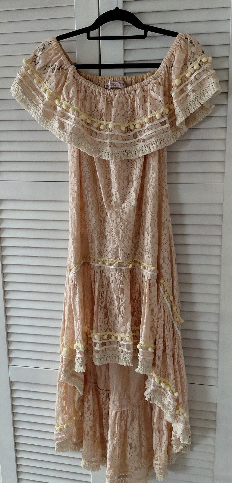 Piti Cuiti Roze Kanten Off-Shoulder Jurk met Pompons, Piti Cuiti, Verzenden, Zo goed als nieuw