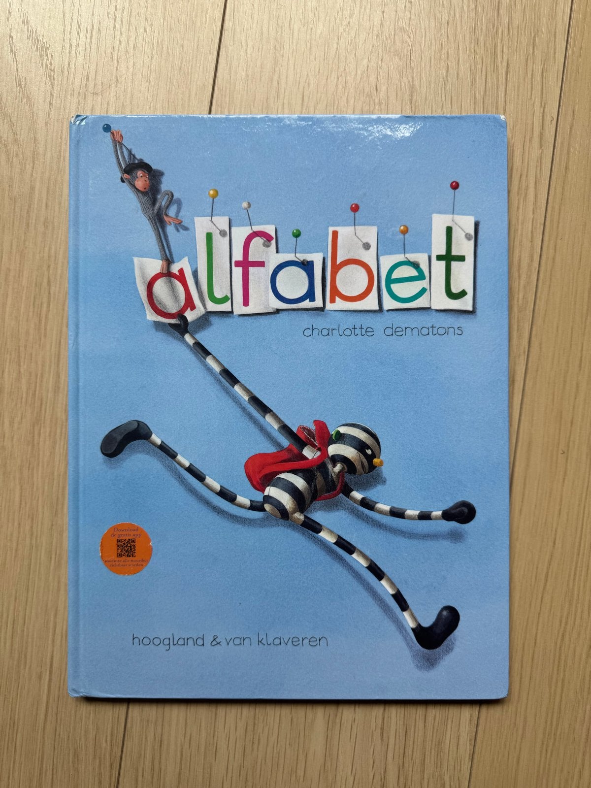 Alfabet - Charlotte Dematons (Hoogland & Klaveren), Boeken, Fictie algemeen, Verzenden, Jongen of Meisje, Zo goed als nieuw