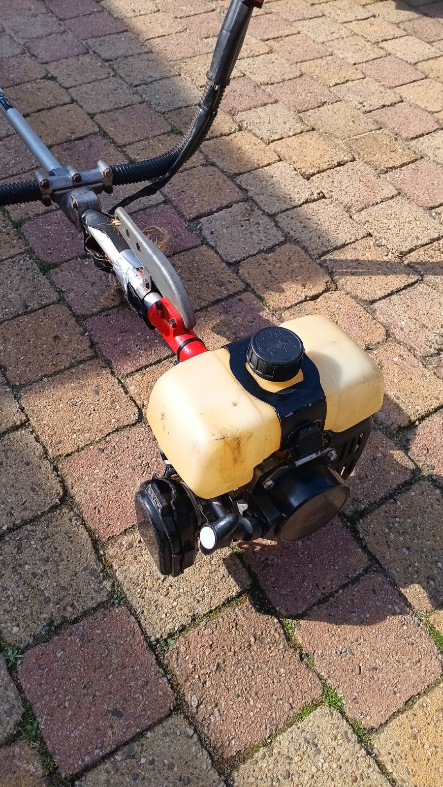 Kawasaki onkruidborstel, Ophalen, Gebruikt, Benzine, Kawasaki