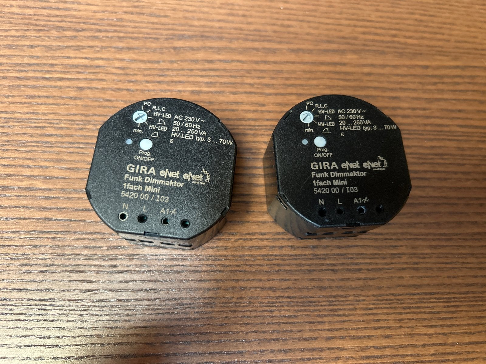 Gira Funk Dimmaktor 1fach Mini 5420 00/103 (2 stuks), Ophalen of Verzenden, Gebruikt, Gira, Dimmer