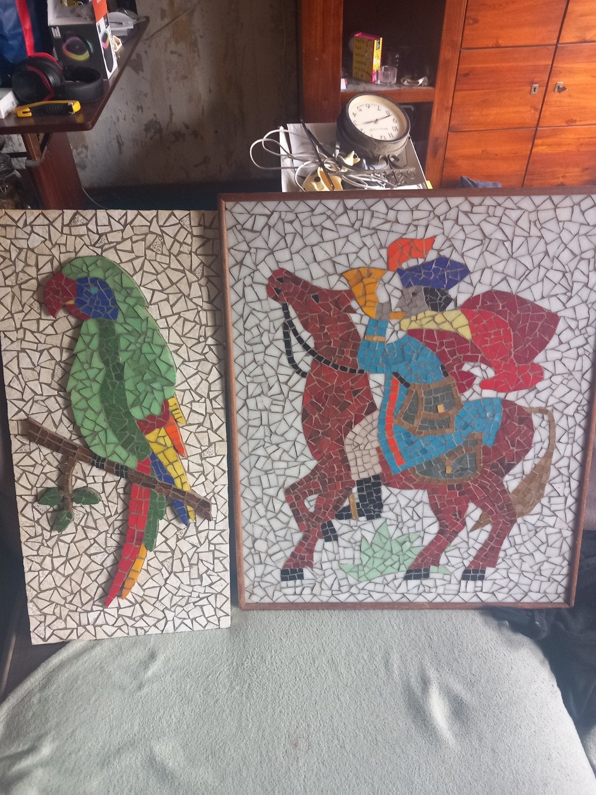Twee Vintage Mozaïek Kunstwerken: Papegaai & Ruiter, Ophalen, Portret of Personen