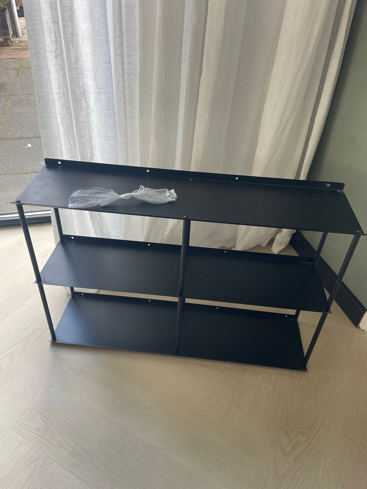 Stalen wandrek/kastje Kwantum - Zwart (82x51x21 cm), Ophalen of Verzenden, Zo goed als nieuw